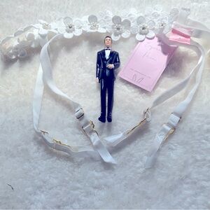 NWT⭐️RARE⭐️ British EMPRESS MINI - Crown your Booty, White Floral Garter Belt